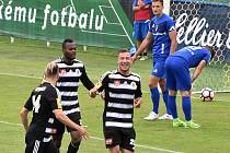 Jindřich Kadula se ve Vlašimi raduje ze svého gólu na 0:1. V prvním vzájemném utkání vyhrálo Dynamo ve Vlašimi 2:0, jak dopadne sobotní odveta na Střeleckém ostrově?