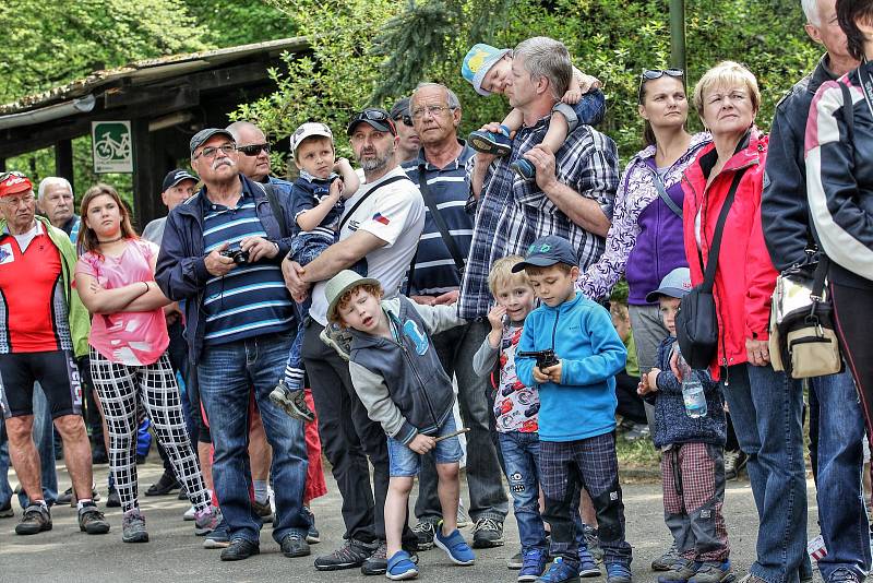 Sobotu si užili milovníci starých aut a motorek s Rallye Křivonoska.