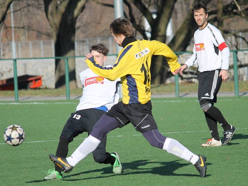 Fotbalisté Hluboké podlehli na domácí Zimní lize Čížové 1:2. 