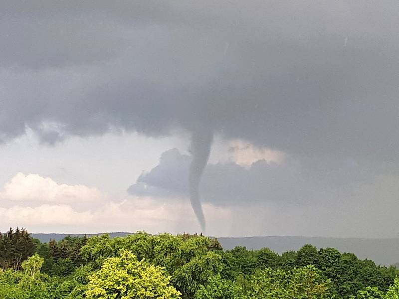 Ilustrační foto, extrémní bouřkové jevy jako supercela, tromba, self cloud a další.