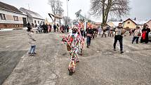 V Ločenicích na Českobudějovicku chodí o masopustu hned dvě party koledníků. Kromě klasické "velké" koledy, chodí od domu k domu "malá" koleda mladších kluků.