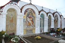 Hřbitov v Albrechticích nad Vltavou.