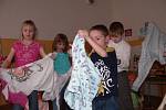 Zpestření pro děti v odpolední družině připravili ve čtvrtek v ZŠ J. Š. Baara v Českých Budějovicích.