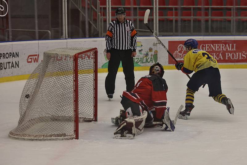 Semifinále play off juniorské hokejové ligy: Motor ČB - Chomutov 8:2.