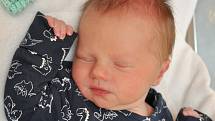 Adam Rezek, Jinín. Rodiče Anežka a Adam Rezkovi se těší z narození syna, který přišel na svět 20.9.2022 v 10.57 hodin. Porodní váha chlapečka byla 3610 g. Doma už se na malého Adámka těšila Anička (3).