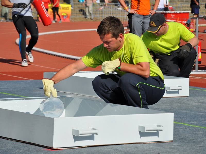 MČR v požárním sportu, sobota odpoledne - štafeta 4 x 100 metrů s překážkami