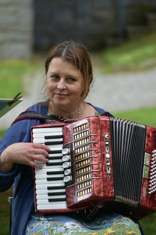 Kapely a muzikanti vystoupili na různých místech Týna nad Vltavou.