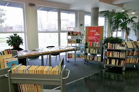 Jihočeská univerzita pořádá charitativní sbírku knih pro Arpidu.