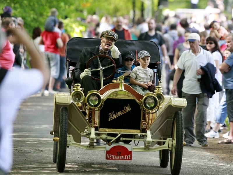 42. ročník Mezinárodní veterán rallye, kterou pořádá českobudějovický AMK a Veterán car club v areálu kempu Křivonoska.