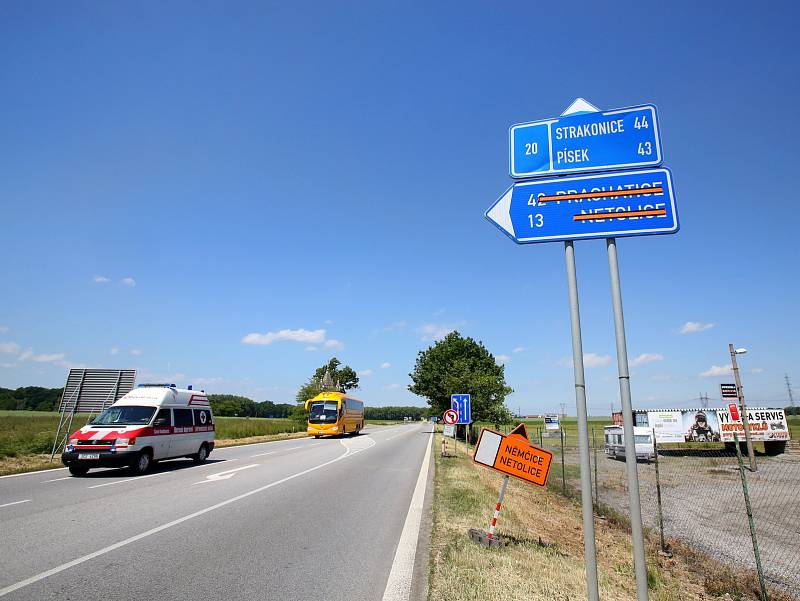 Stavební firma Eurovia plánuje rekonstrukci silnice II/145 Češňovice - Němčice od 5.6. do 17.12.