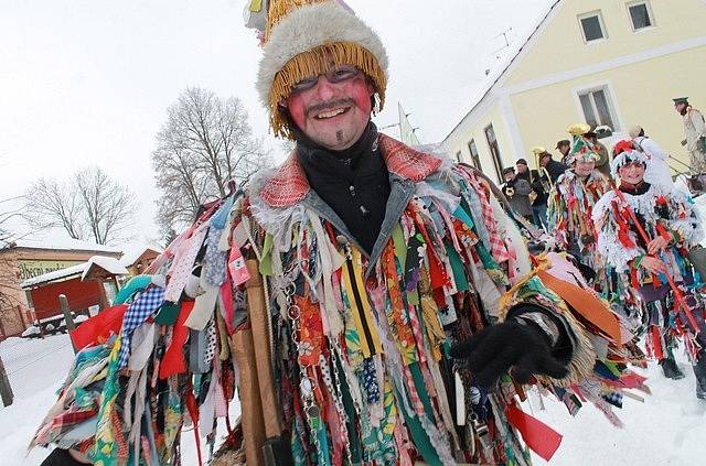 V obci Nesměň se uskutečnil první letošní masopust.