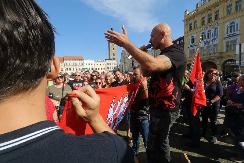 Daniel Landa na českobudějovickém náměstí.