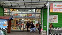 V neděli 5. prosince 2021 dopoledne se adventní nákupní ruch teprve v Českých Budějovicích rozbíhal.