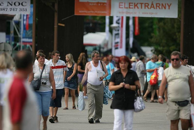 V loňském roce navštívilo českobudějovické výstaviště  při akci Země živitelka přes 100 tisíc náštěvníků. Hlavní nápor očekávají pořadatelé o víkendu.