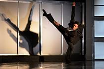 Viktor Svidró (30), sólista baletu Jihočeského divadla, je v užších nominacích na prestižní Cenu Thálie, díky hlavní roli v představení Kauza Kafka (na snímku).