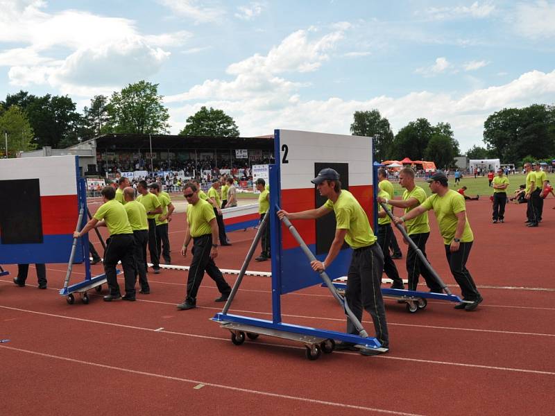 MČR v požárním sportu, sobota odpoledne - štafeta 4 x 100 metrů s překážkami