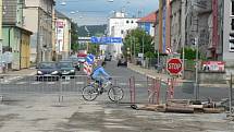 Rekonstrukce Mánesovy ulice v Českých Budějovicích. Konec července 2019.