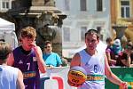 České Budějovice - Sobota 10. června patří na náměstí Přemysla Otakara II. v Českých Budějovicích basketbalu. Po roce tam dorazila Chance 3x3 Tour. U Samsona vyrostly čtyři kurty s mobilními koši.