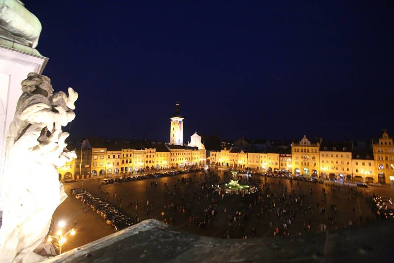 Budějovičáci oslavili 17. listopad na náměstí Přemysla Otakara II.