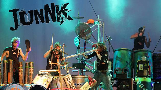 V novém Centralu zahraje také anglická kapela JunNK. 