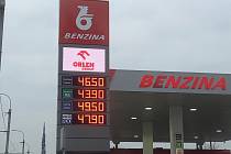 Ceny benzinu a nafty na Českobudějovicku na některých čerpacích stanicích v neděli 6. března 2022.