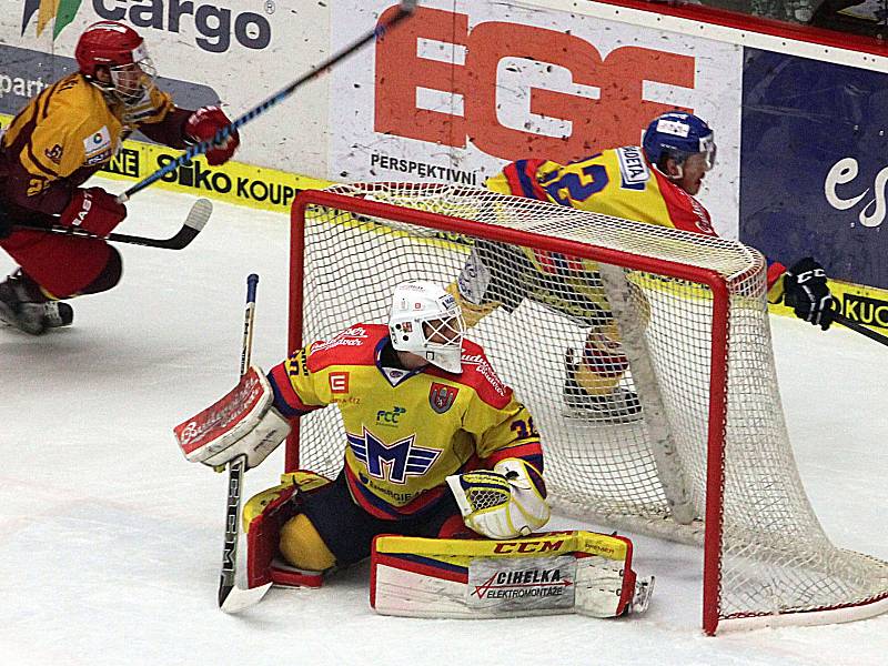 Hokejová baráž pokračovala zápasem Motor České Budějovice-Dukla Jihlava.