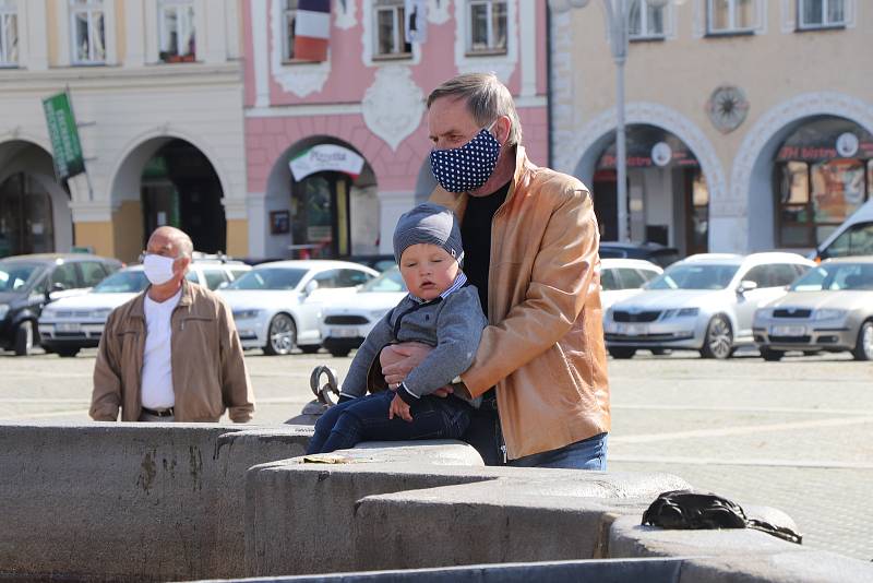 Přípravy na letní provoz kašny Samson