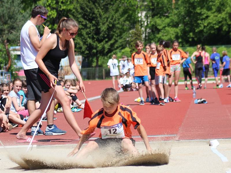 Sokol České Budějovice pořádal ve čtvrtek 18. května Štafetový pohár. Krajského finále se zúčastnilo kolem tří set dětí.