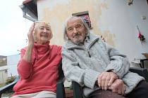 Manželé Alfred a Zdena Kindlerovi,kteří žijí ve Včelné u Českých Budějovic, jsou spolu již neuvěřitelných 68 let