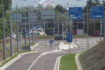 Propojovací silnice v Českých Budějovicích spojuje dvě českobudějovická sídliště Máj a Vltava.