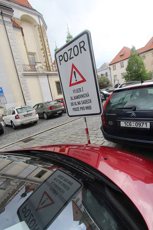 Rekonstrukce ulice Mánesova a její značení