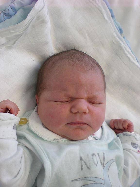 V půl jedné ráno dne 10.5.2011 se narodila Kateřina Kovářová. Na holčičku s porodní váhou 3,33 kg už se těší sourozenci - devatenáctiletý bratr Jakub, patnáctileletá sestra Kristýna a devítiletý bráška Matyáš. Společně budou vyrůstat v Dobré Vodě.