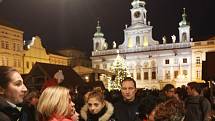 Rozsvícení vánočního stromečku a adventní trhy na českobudějovickém náměstí.