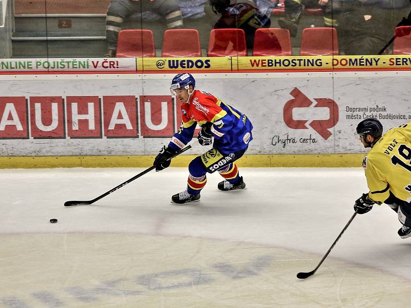 Motor hostil soupeře z Ústí nad Labem.