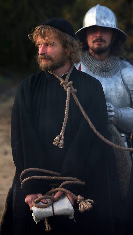 Na Orlíku se 28. září 2014 natáčel druhý díl filmu Jan Hus. Hlavní roli má Matěj Hádek. Na snímku vede strážný Jana Husa do loďky, která ho převeze z jednoho vězení do druhého.