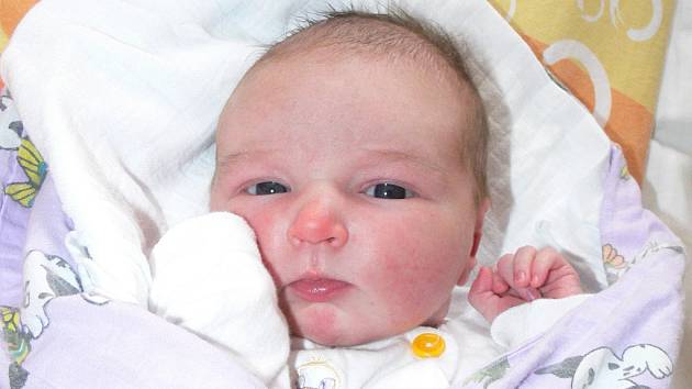 Karolína Babincová z Týna nad Vltavou se narodila 17. 2. 2016 ve 13.31 h.  3,60 kg vážící a 52 cm měřící holčička je první miminko maminky Jany a tatínka Tomáše.   