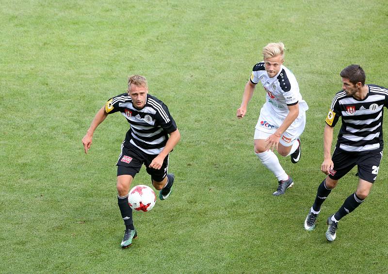 Dynamo České Budějovice - FC Hradec Králové.