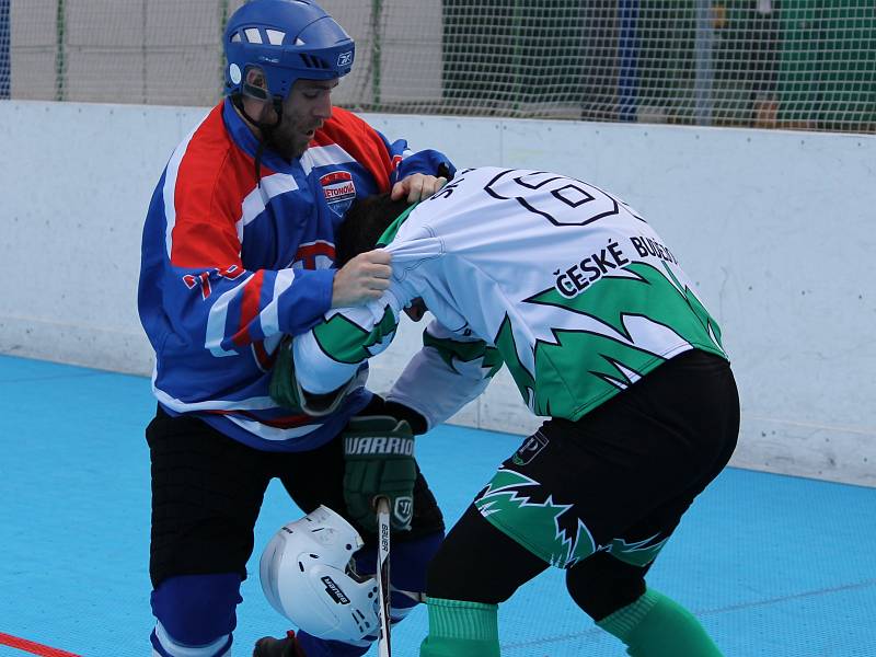 I druhé městské derby zvládla ve čtvrtfinále II. NHbL lépe Betonova. Porazila Pedagog České Budějovice 4:1 a v roli obhájce titulu postoupila do semifinále play off.