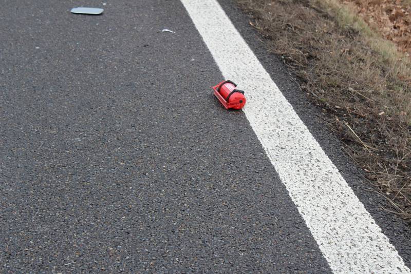 Havárie u Dasného zablokovala silniční tah Budějovice - Písek v sobotu 29. 2. 2020 dopoledne. Policie předpokládá odklon dopravy až do 13 hodin.