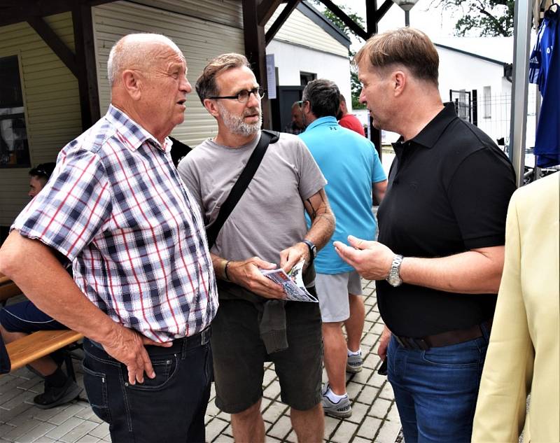 Fotbalisté Hluboké nad Vltavou oslavili sté narozeniny klubu.