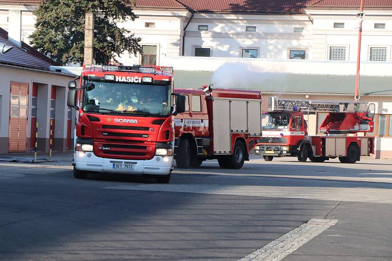 Otevření nových garáží českobudějovických hasičů v roce 2020.