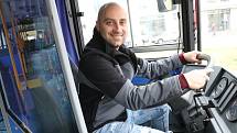 Poslední jízda autobusu Karosa číslo 18 v Českých Budějovicích. Na snímku s řidičem Matyášem Palkovičem.