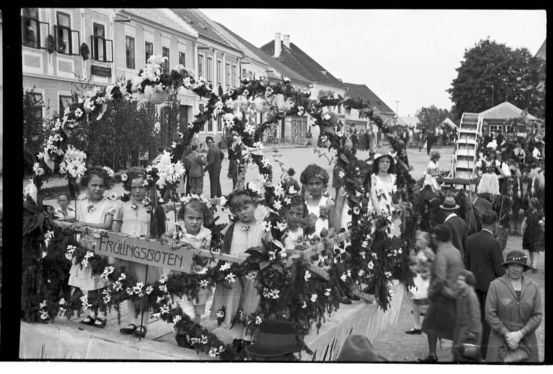 Novohradsko pohledem legendárních českokrumlovských fotografů Josefa a Františka Seidelových.