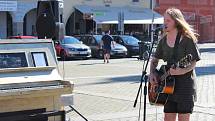 V Českých Budějovicích na Buskers festu vystupuje třeba Gus Ring, který sem přijel až ze Švédska.