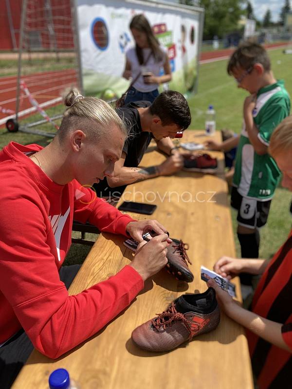 Malí fotbalisté odehráli turnaj ve Čtyřech Dvorech.