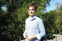 Nadaný student Michal Vondrák byl přijat na prestižní francouzskou univerzitu. Bydlení ve Francii však bude nákladné. Na ně mu přispěje nadační fond Jihočeské naděje.