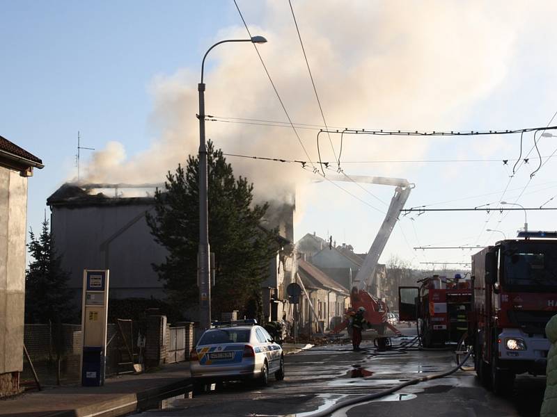 Požár v Lidické třídě v Českých Budějovicích 24. 12. 2015