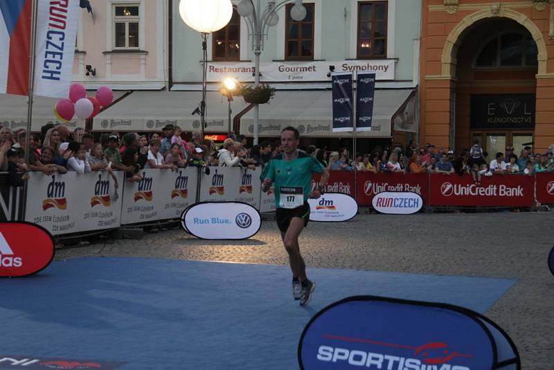 Závodníci Mattoni 1/2Maratonu 2016 v Českých Budějovicích.