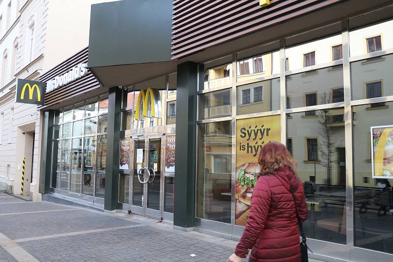 McDonald's na Lannově třídě v Českých Budějovicích.