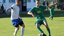 Fotbalisté Dolního Bukovska zdolali v sobotu Mladou Vožici 2:0 (2:0), skórovali Zahradník a Klika.